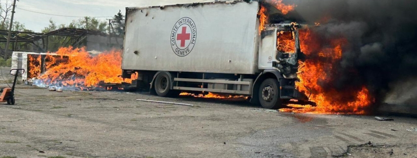 Росіяни вдарили по машинам Червоного Хреста на Донеччині: троє людей загинули