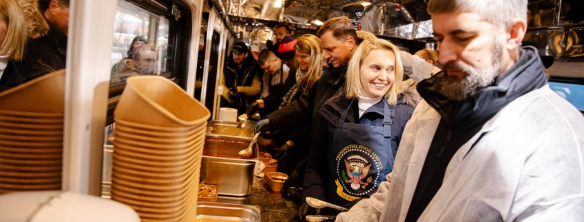 Food Train від найбагатшої сім’ї на Харківщині приготував мільйонну порцію гарячої їжі