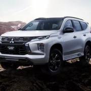 ОНОВЛЕНО: Новий позашляховик Mitsubishi Pajero Sport за 2 мільйони сільрада на Харківщині купила для ЗСУ