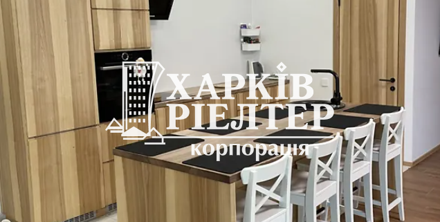 4-кімнатна квартира, Центр, ЖК Карат