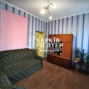 3-кімнатна гостинка, Конный рынок