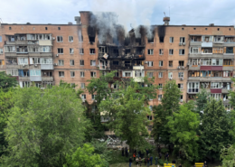Російські війська завдали ударів касетними ракетами по житлових районах Харкова (Фото)