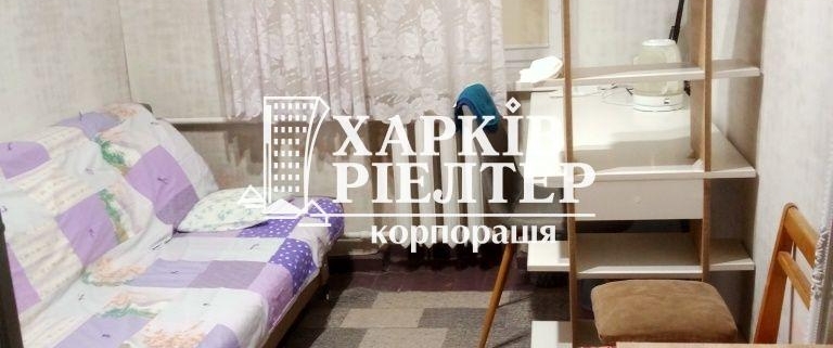 5-кімнатна гостинка, П.Поле