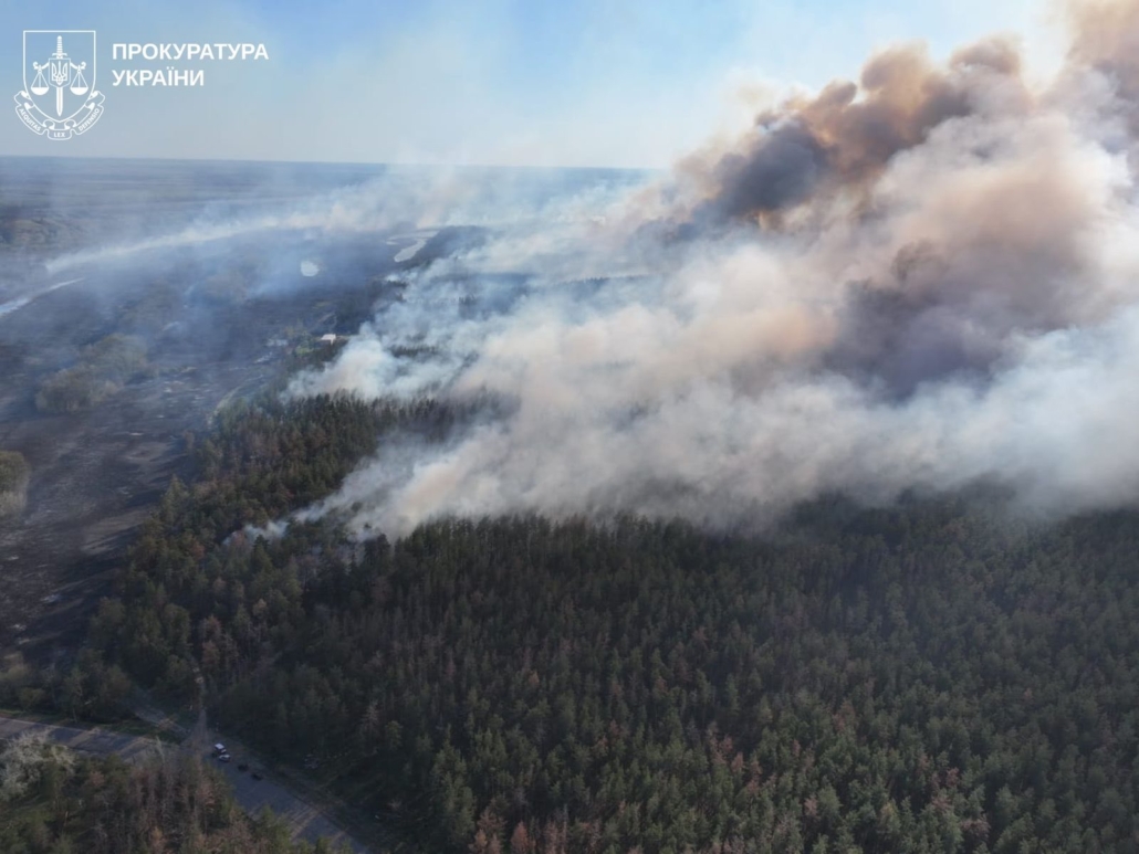 Російські військові завдали ракетного удару по густонаселеному центру Харкова: що відомо (ФОТО, ВІДЕО)